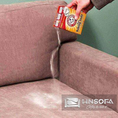 Sau khi đã xử lý cơ bản các vết bẩn ban đầu thì tiến hành làm sạch sâu