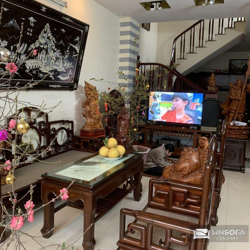 Sử dụng đồ dùng mỹ nghệ trang trí phòng khách thu hút