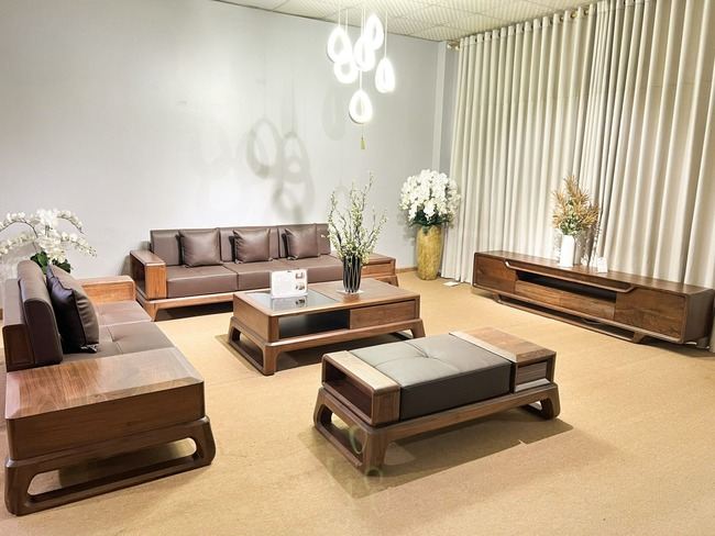 Bộ ghế sofa gỗ lim kiểu dáng cao cấp cho phòng khách gia đình