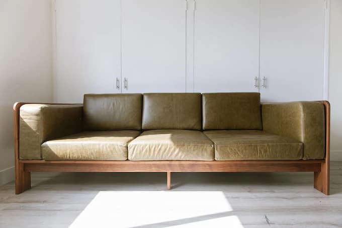 Các sản phẩm Sofa gỗ Óc Chó có giá thành đa dạng
