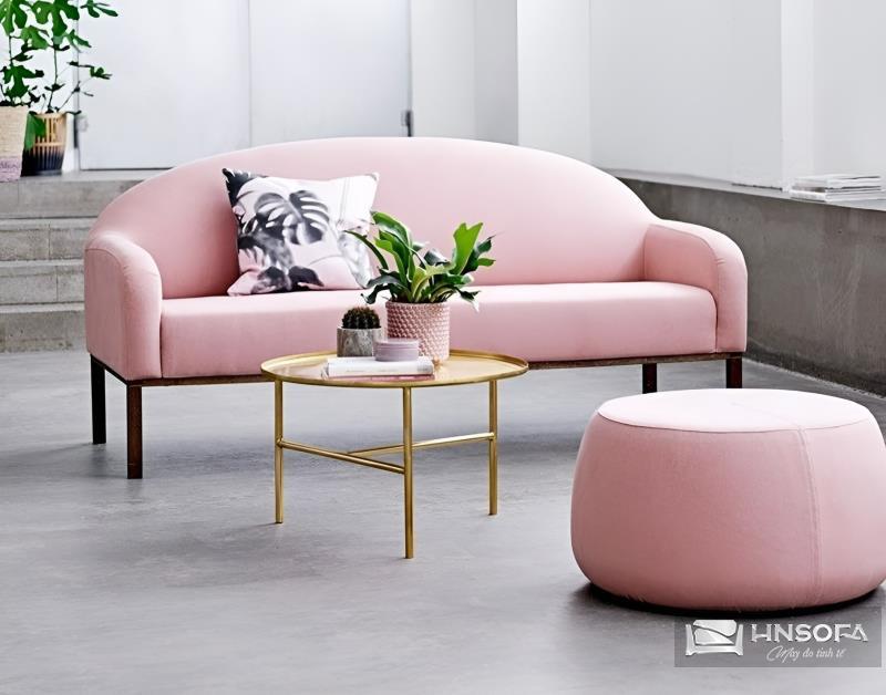 Sofa màu hồng giúp gia chủ mệnh Hỏa tạo được không gian ấm áp và xinh xắn