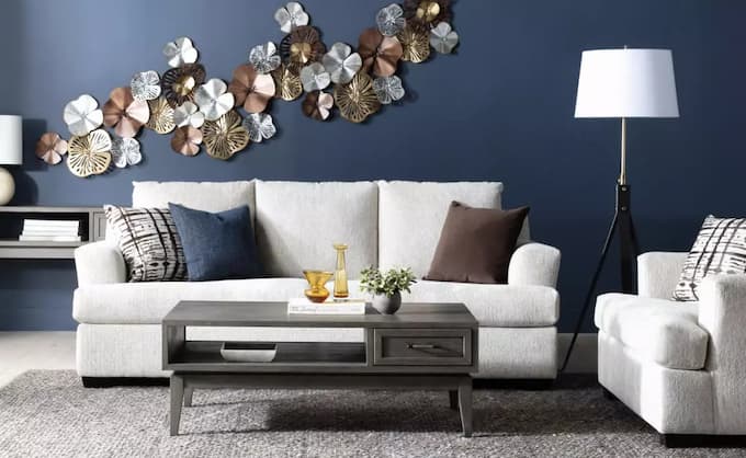 Tranh sắt treo tường với các chi tiết nhỏ tạo điểm nhấn decor ấn tượng