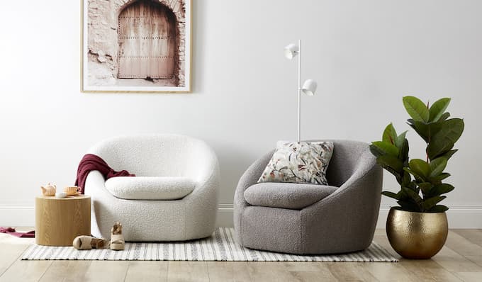 Mẫu ghế sofa đơn tròn không chân với tone mầu đối lập