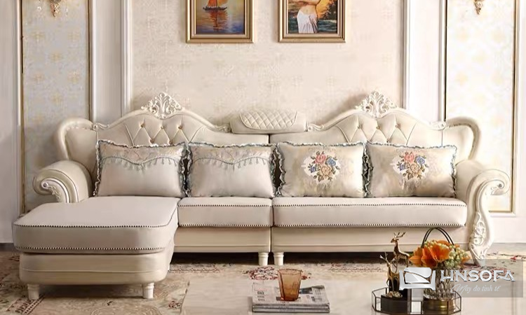 Sofa tân cổ điển nổi bật với chi tiết chạm khắc công phu